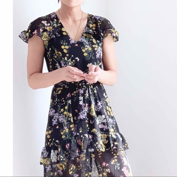 FEMININE FLORAL RUFFLES MAXI DRESS - Picture 7 of 8